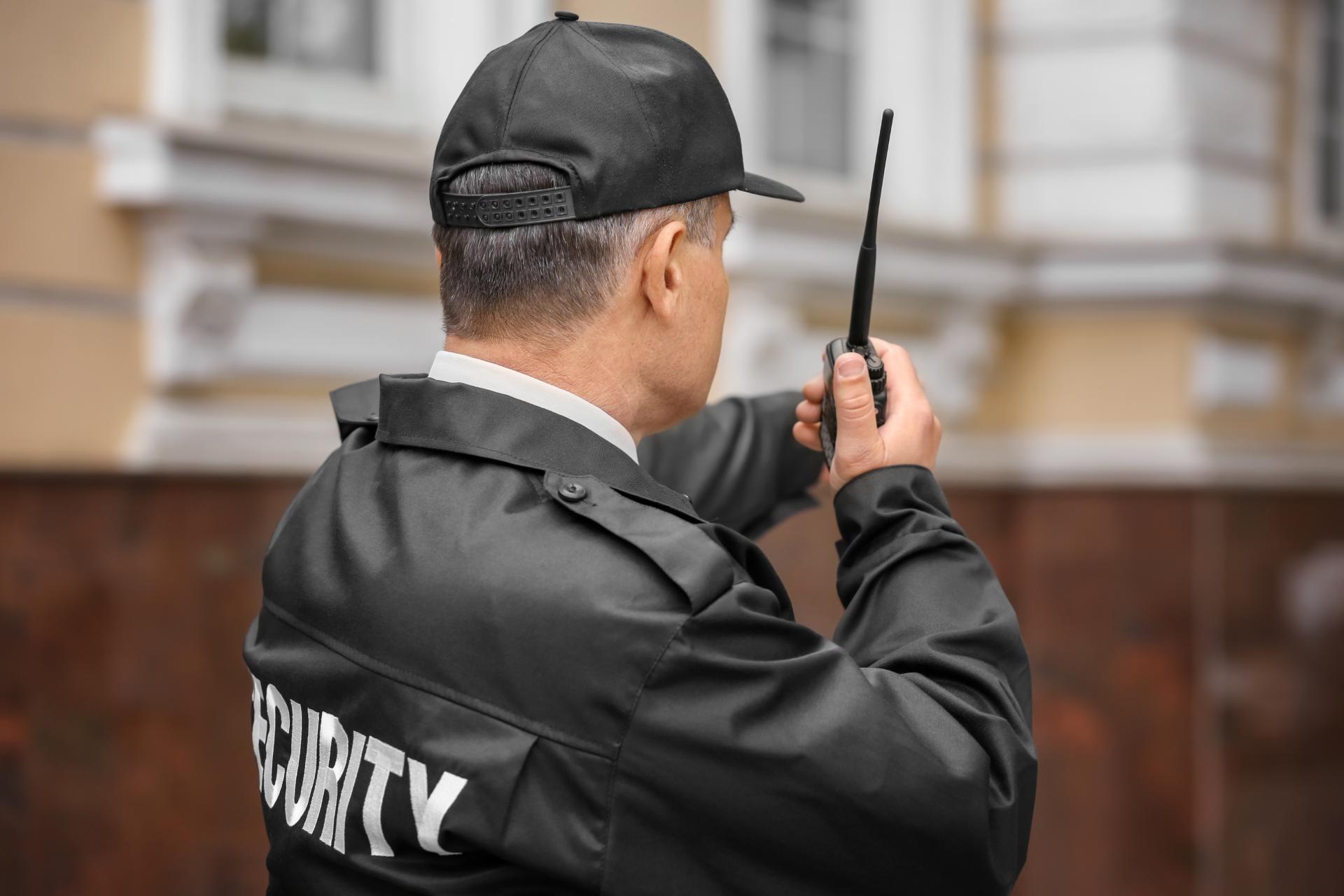 身辺警護の実施 | 大阪のセキュリティなら株式会社G.W.S.T
